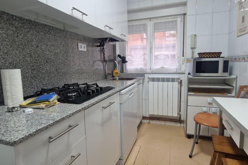 Apartamento En Oviedo 646A Luaran gambar